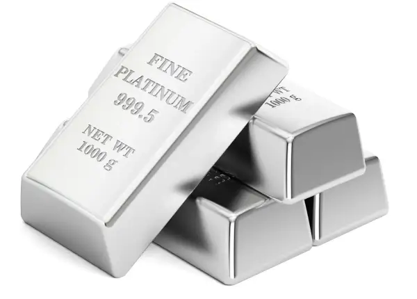 Sztabki platyny o pięknym, lustrzanym połysku. Ich platyna kolor jest idealnie gładki, a grawer "FINE PLATINUM 999.5" świadczy o ich wysokiej czystości.